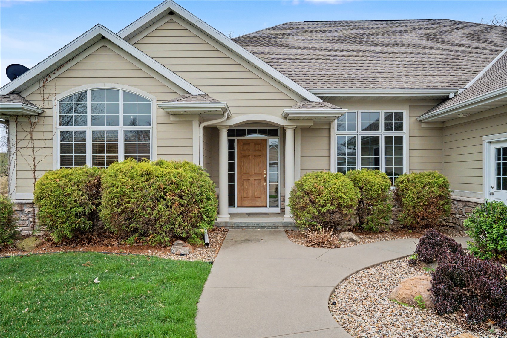 3241 Cedar River Court NE