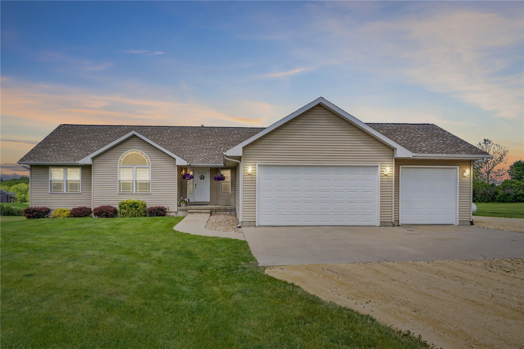 22987 Antler Trail