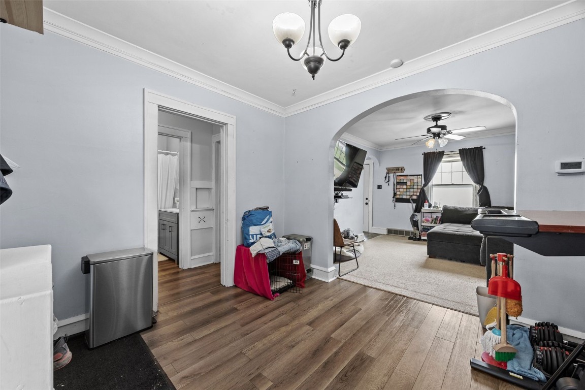 855 Center Point NE