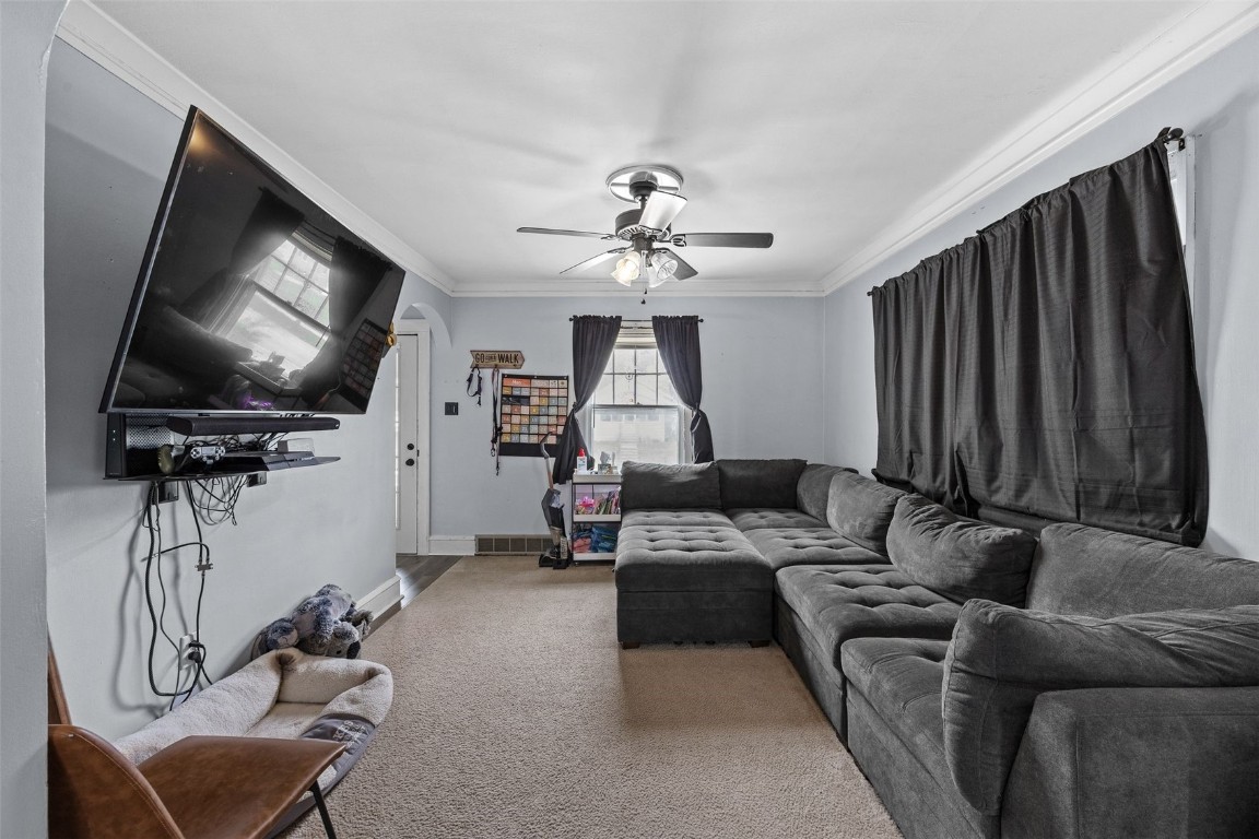 855 Center Point NE