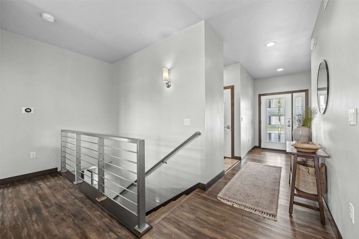 1837 Dickenson Ln