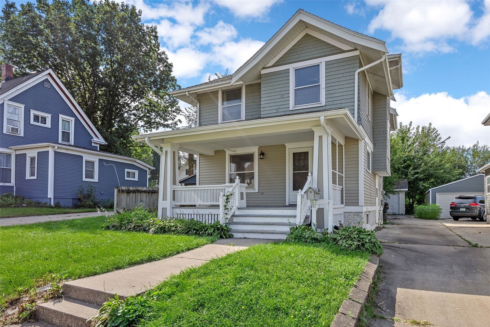 409 34th Street NE