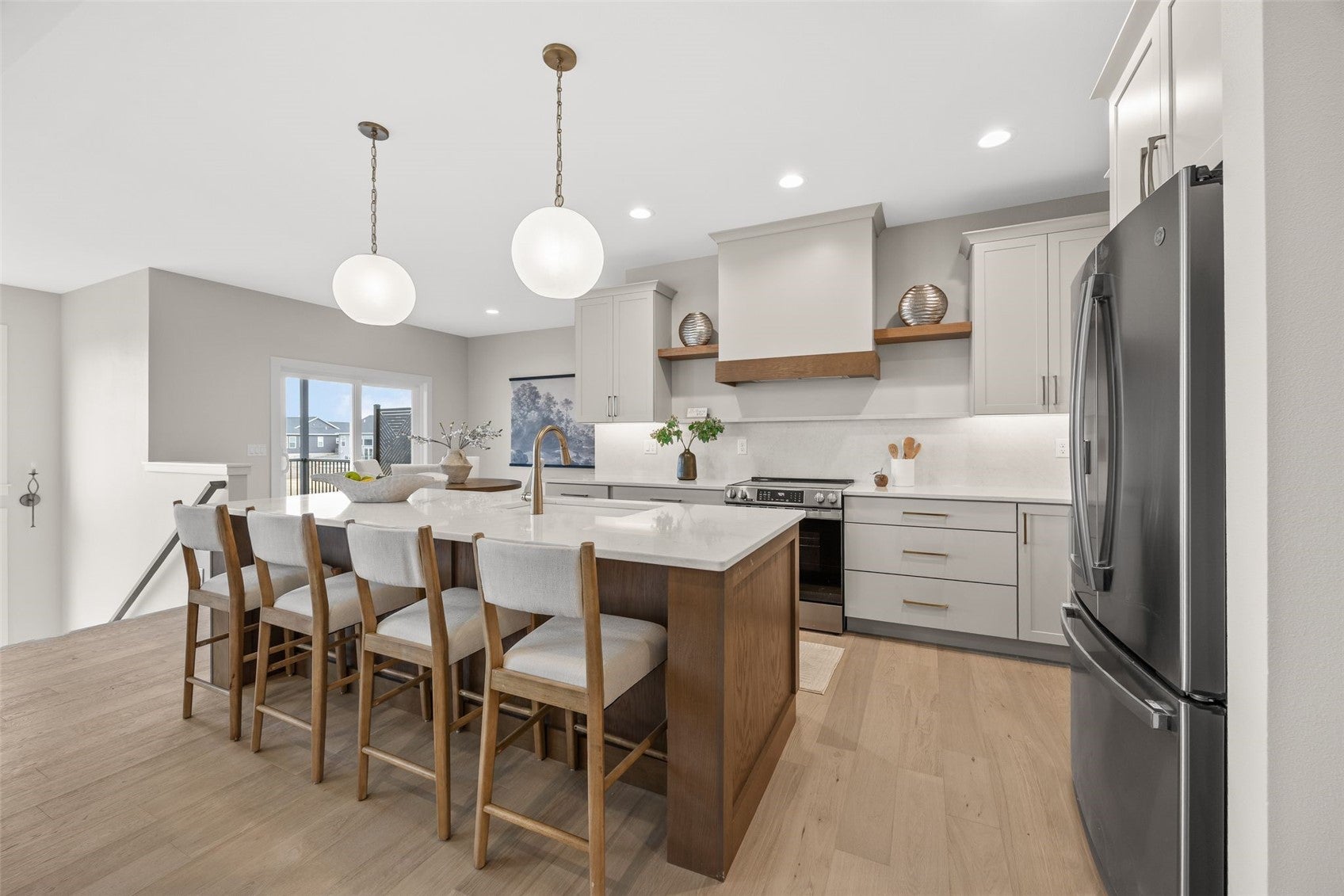 3433 Quartz Drive
