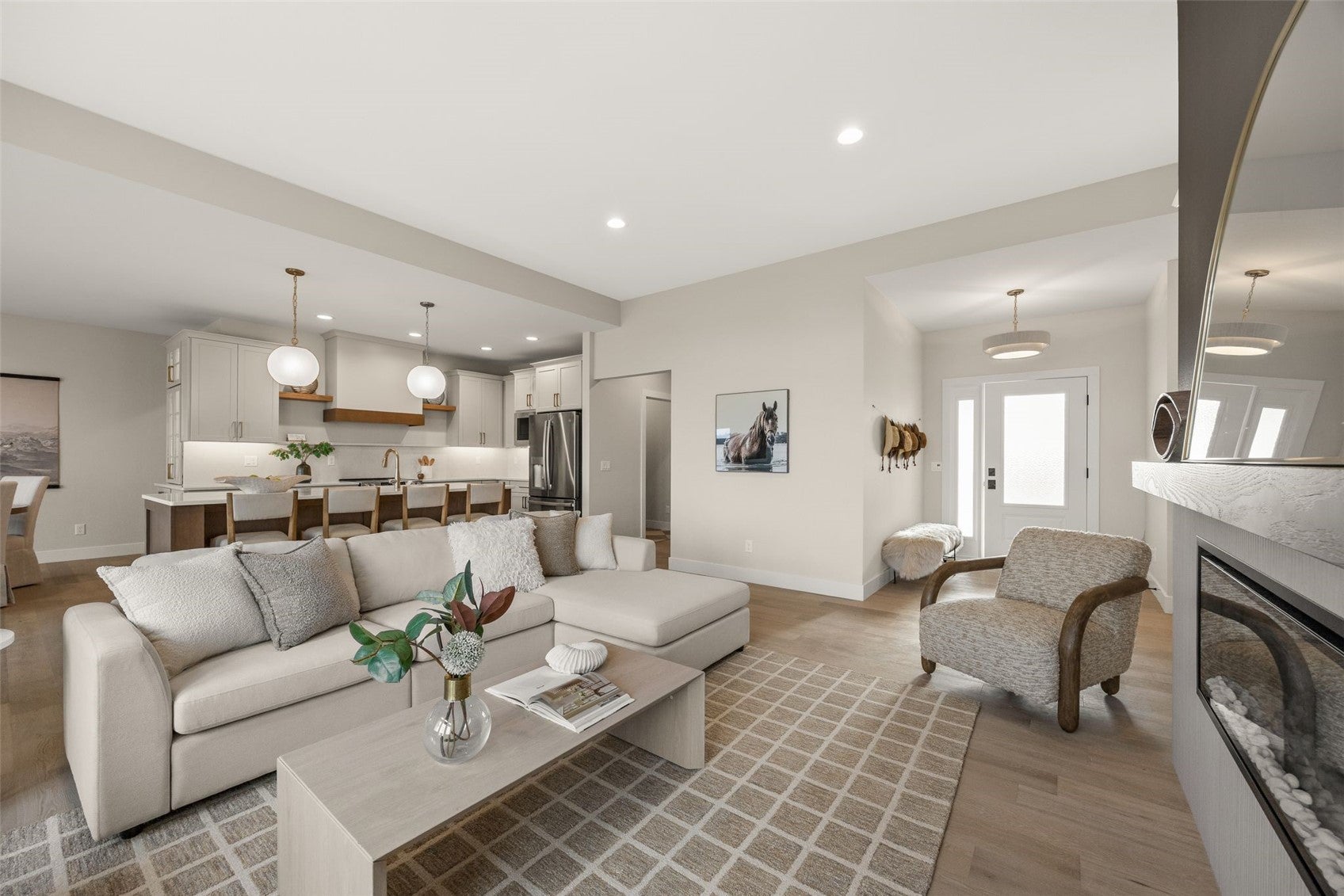 3433 Quartz Drive