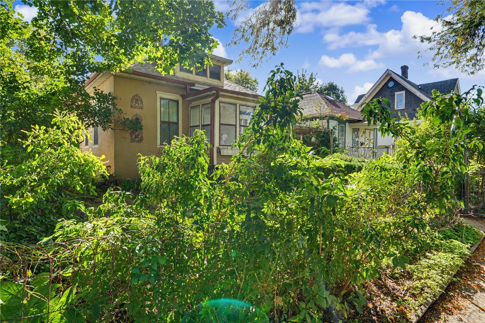 858 Camburn Court SE