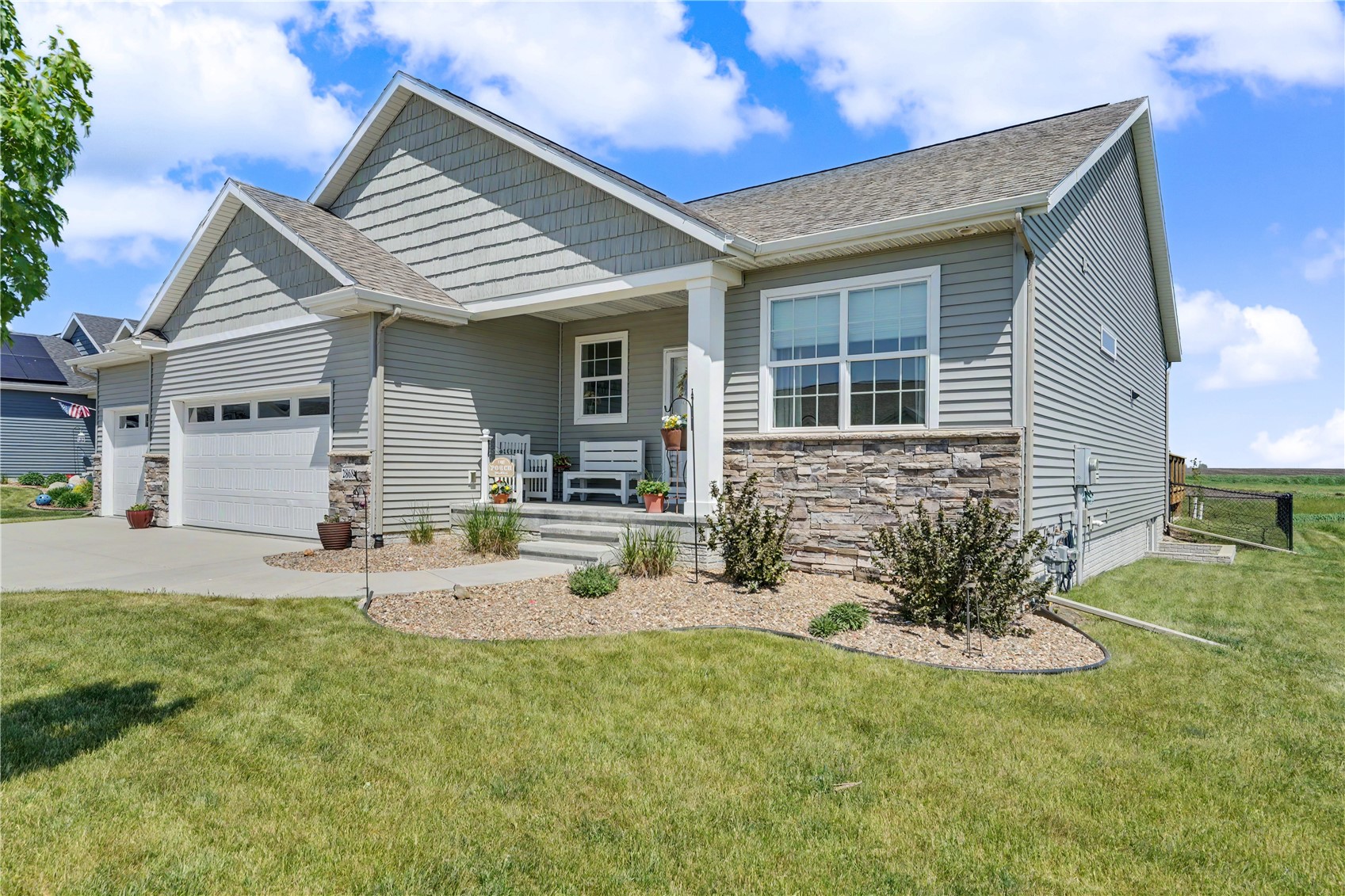 2868 Royal Oak Ridge Rd
