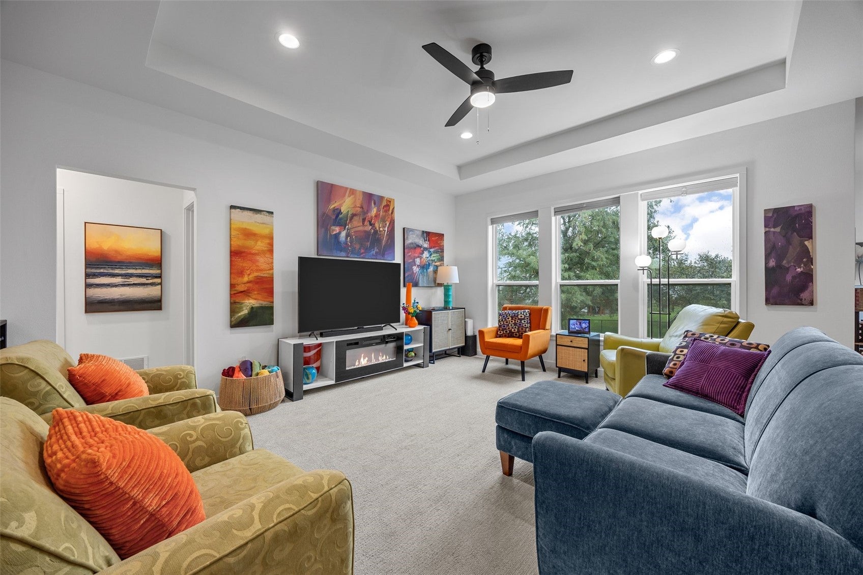 3483 Edgebrooke Dr