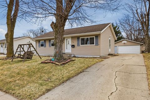 180 Atwood Drive SW Cedar Rapids IA 52404