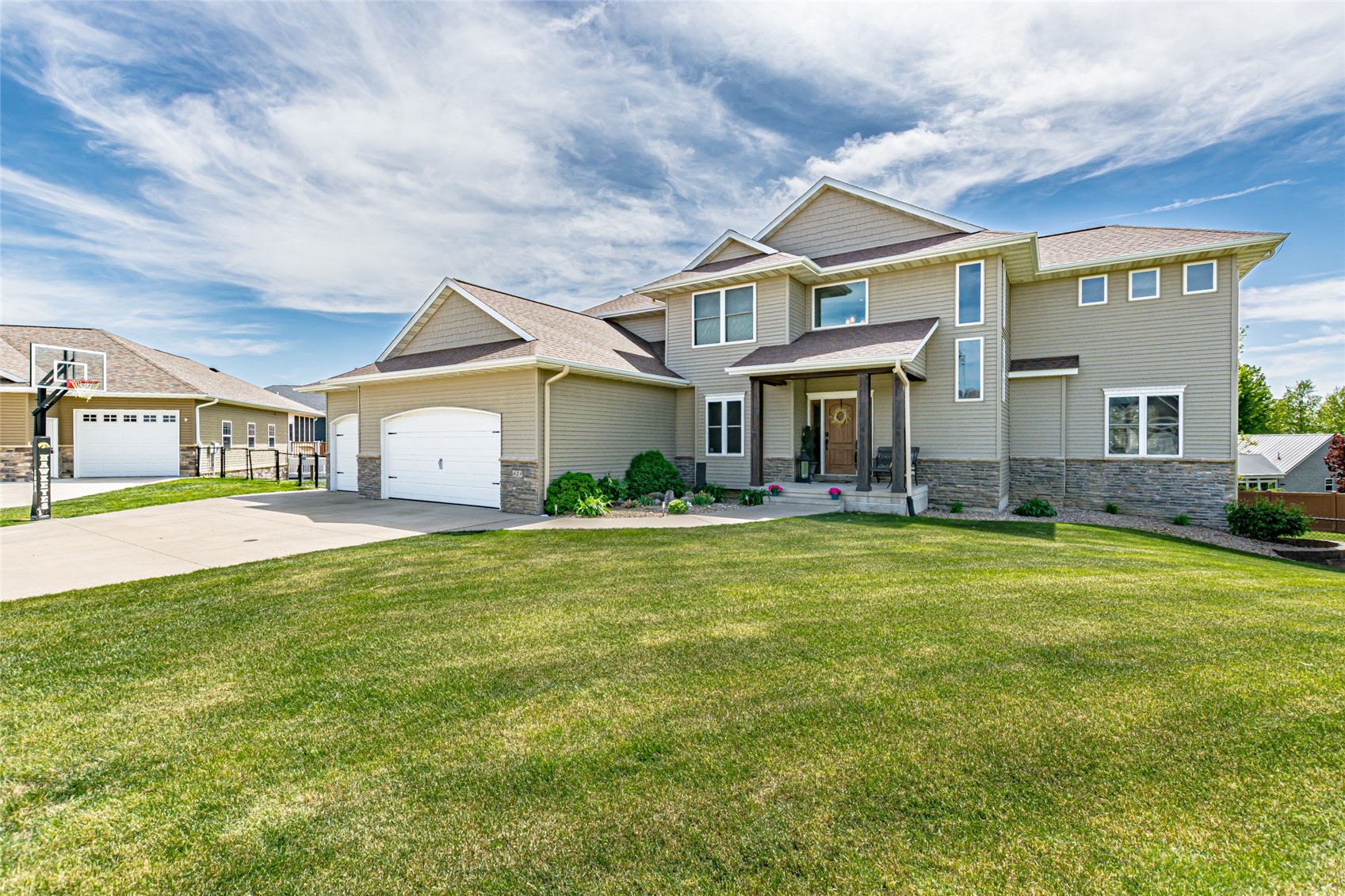 624 Lincoln Court