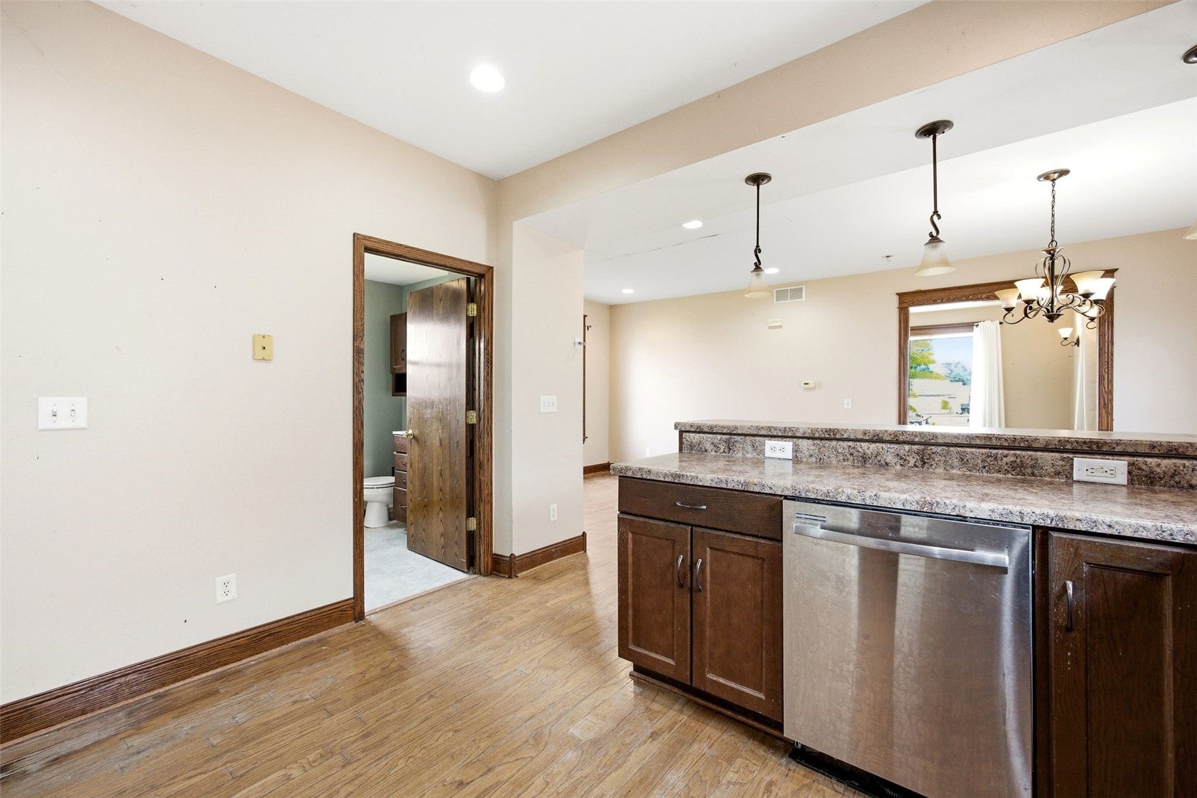 712 6th Street SW