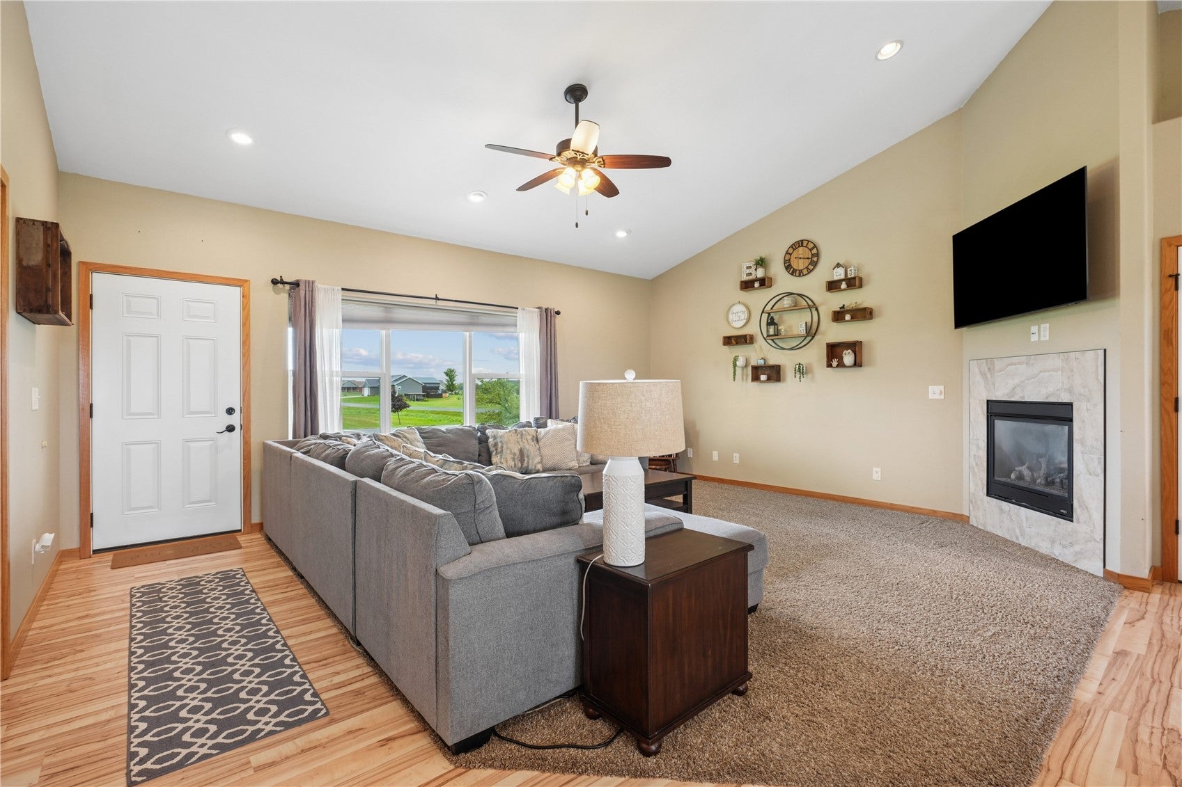 3386 Johnson Dr