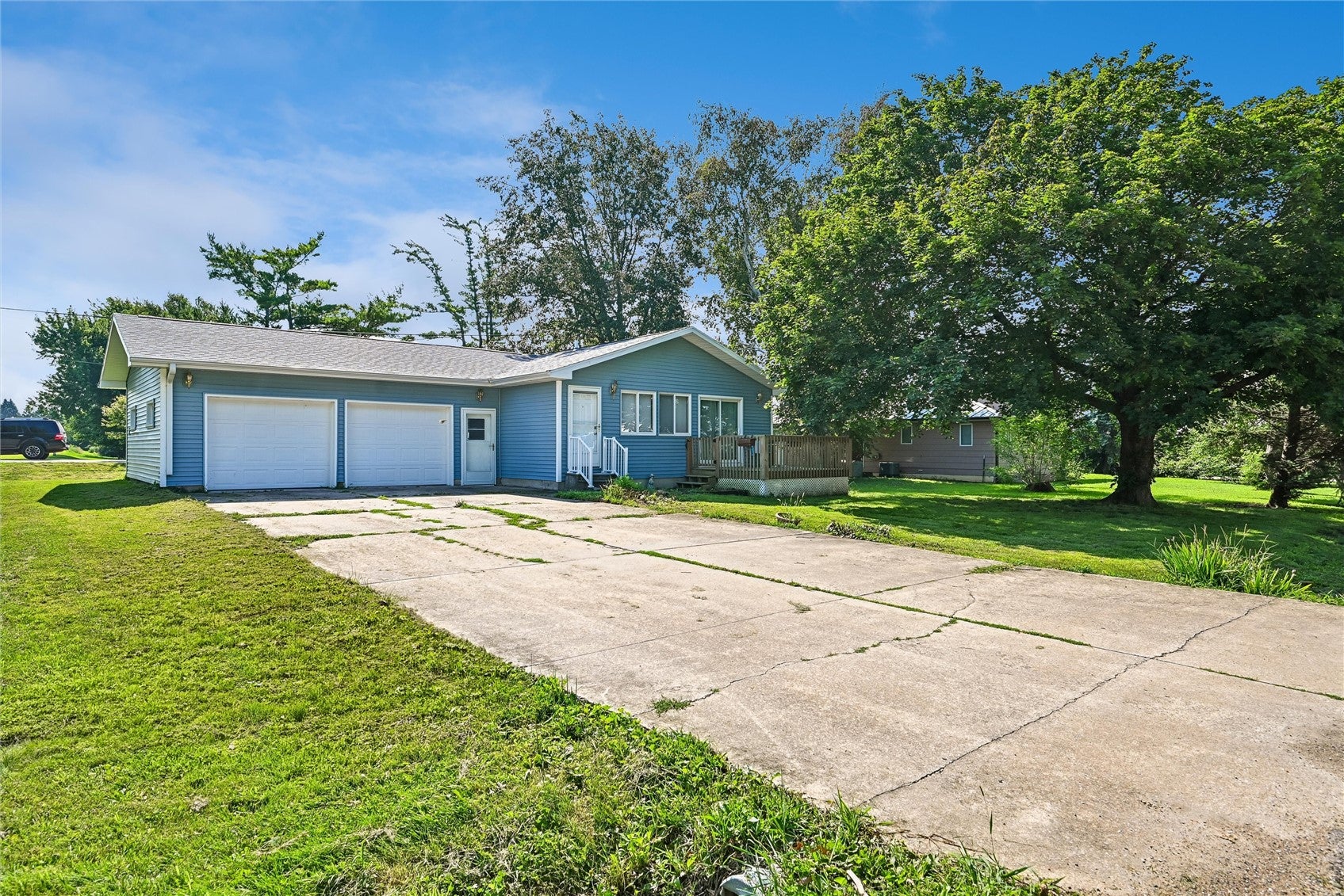 206 Apache Drive