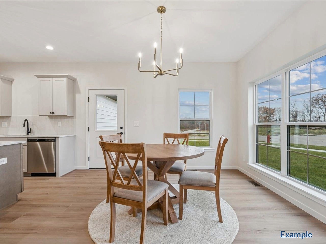 570 Maclan Circle