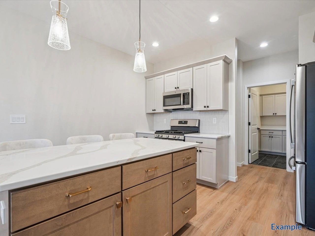 570 Maclan Circle