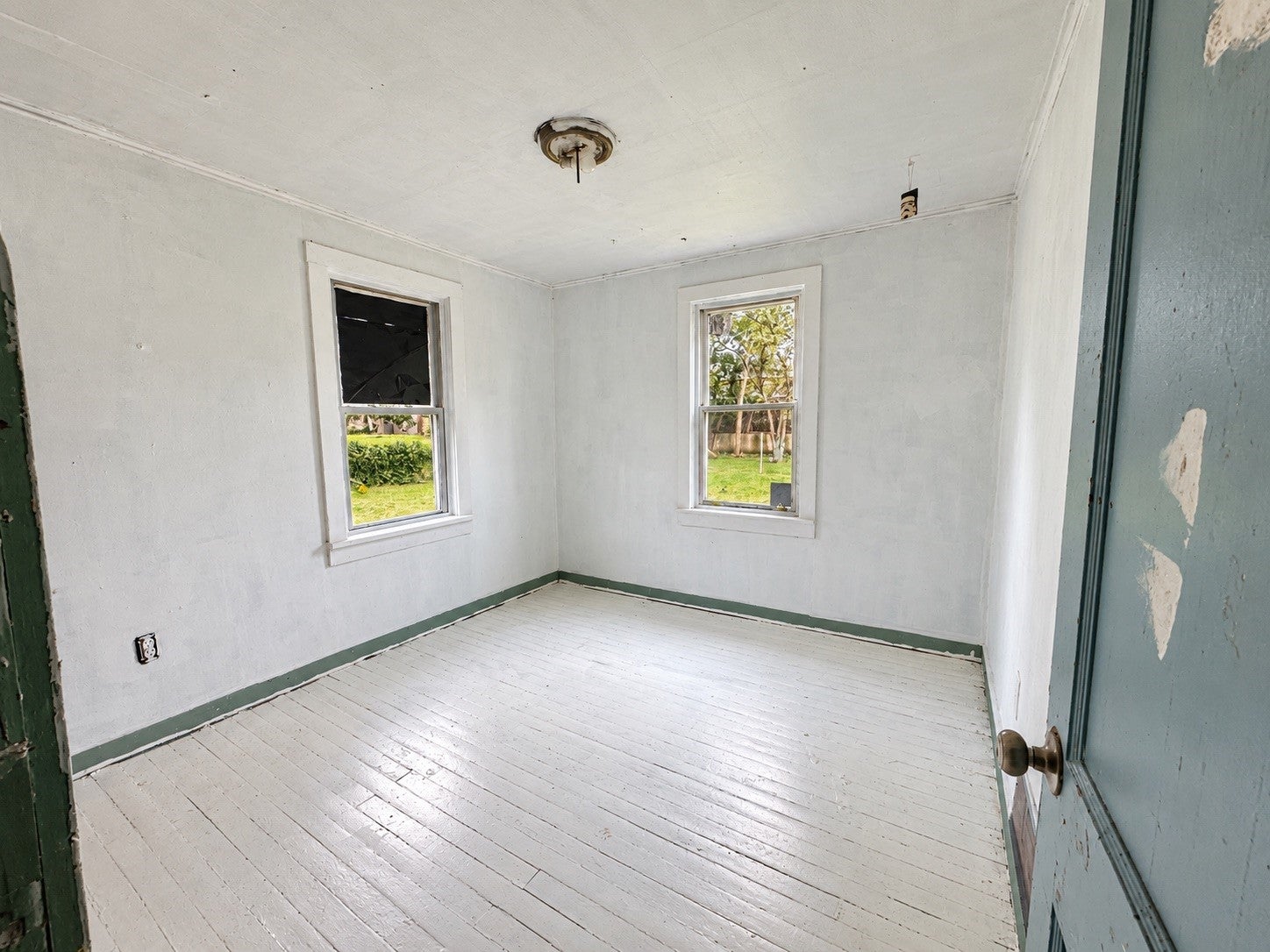411 30th Street Drive SE