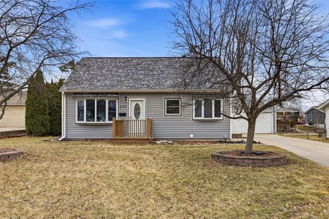 2765 16th Avenue Marion IA 52302
