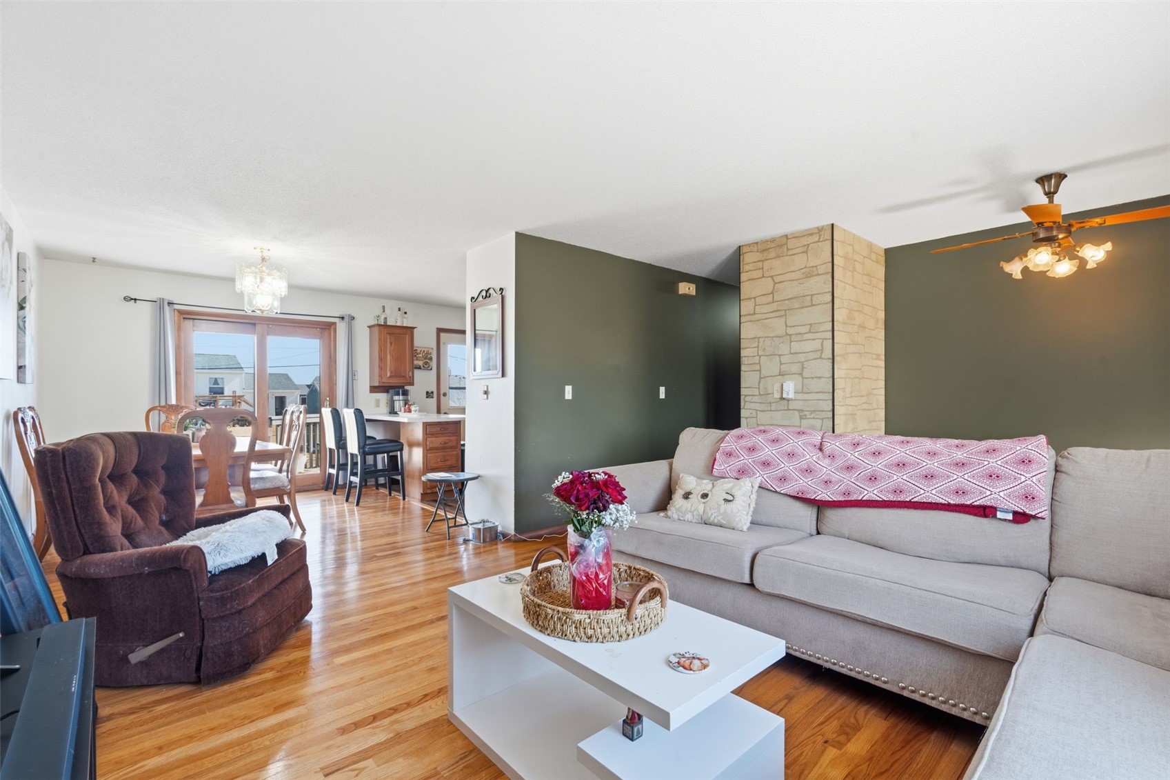 159 Crestridge Drive NW