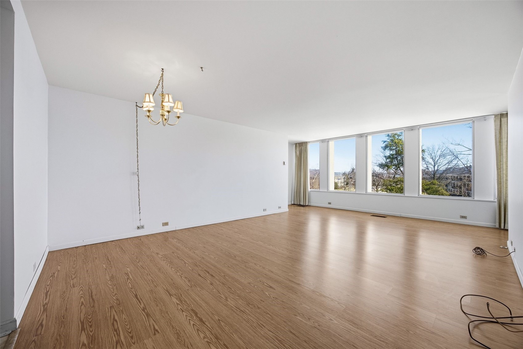 2222 1st Avenue NE #301