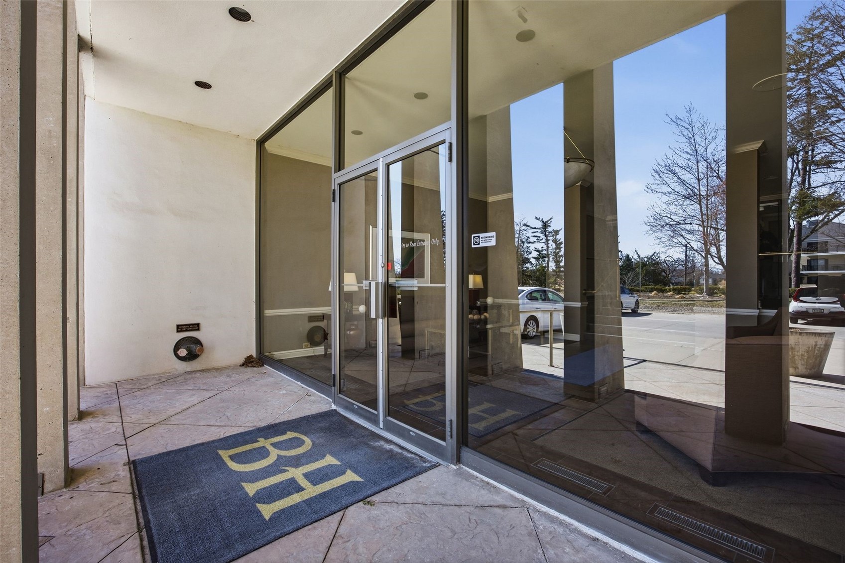 2222 1st Avenue NE #301