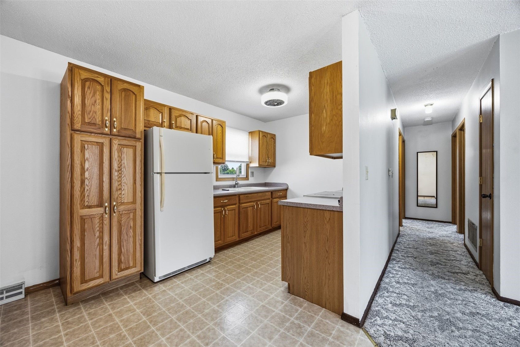 223 Lynda Dr NW