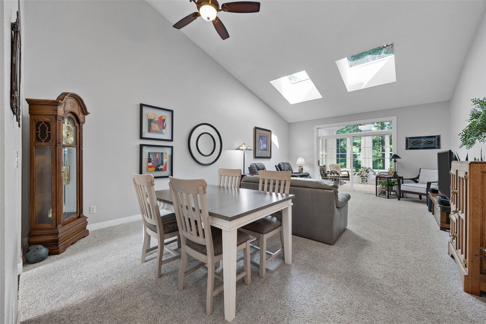 529 East Post Road SE 124