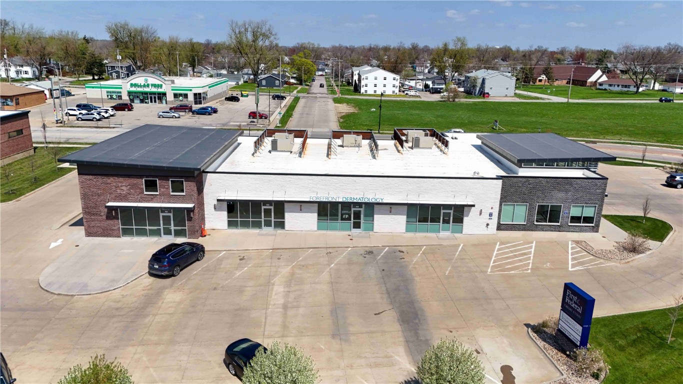 Photo 1 of 15 — 2590 6th Avenue 102, Marion, IA 52302