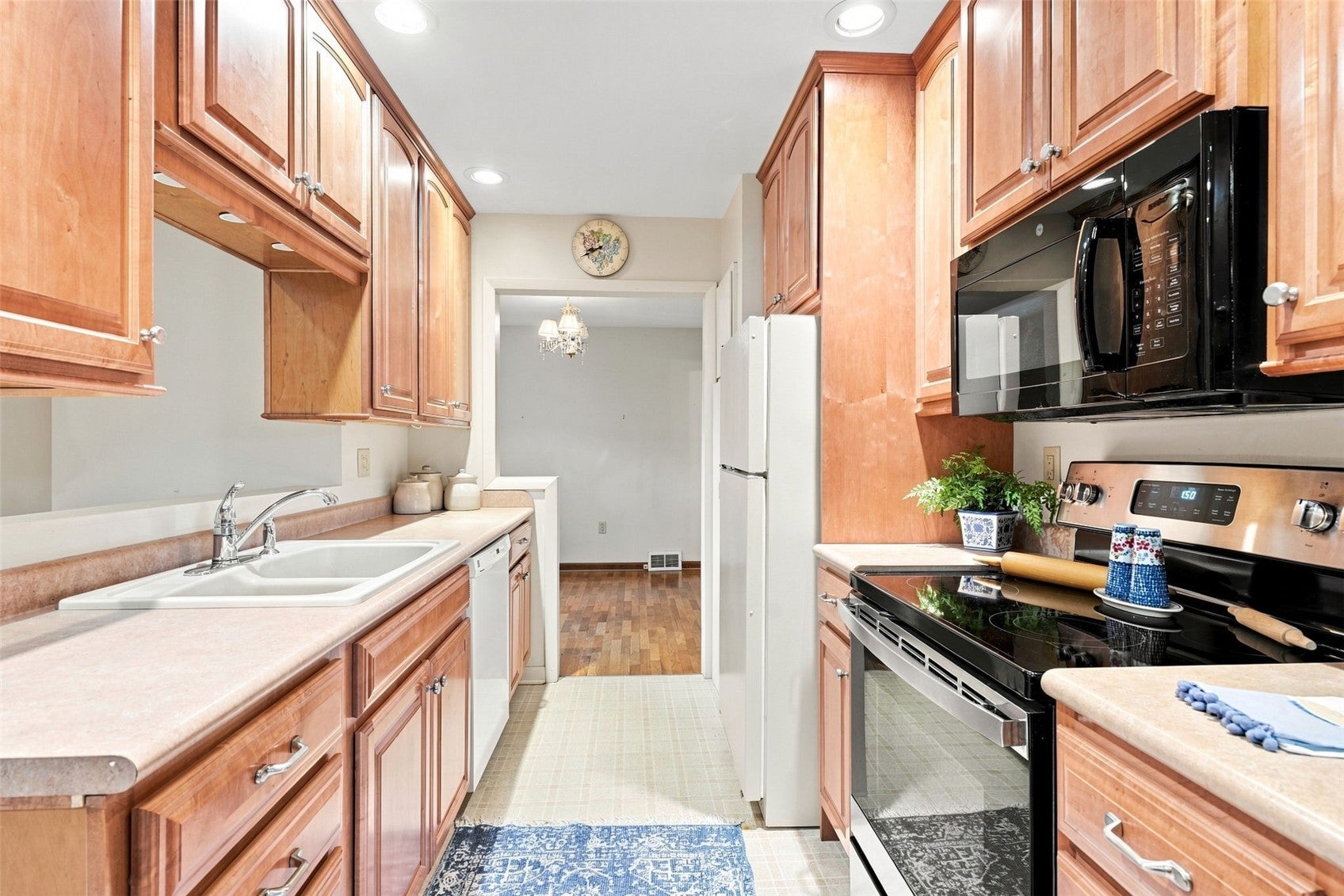 505 S Troy Road