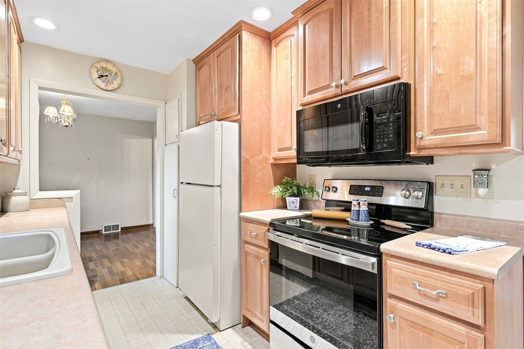 505 S Troy Road