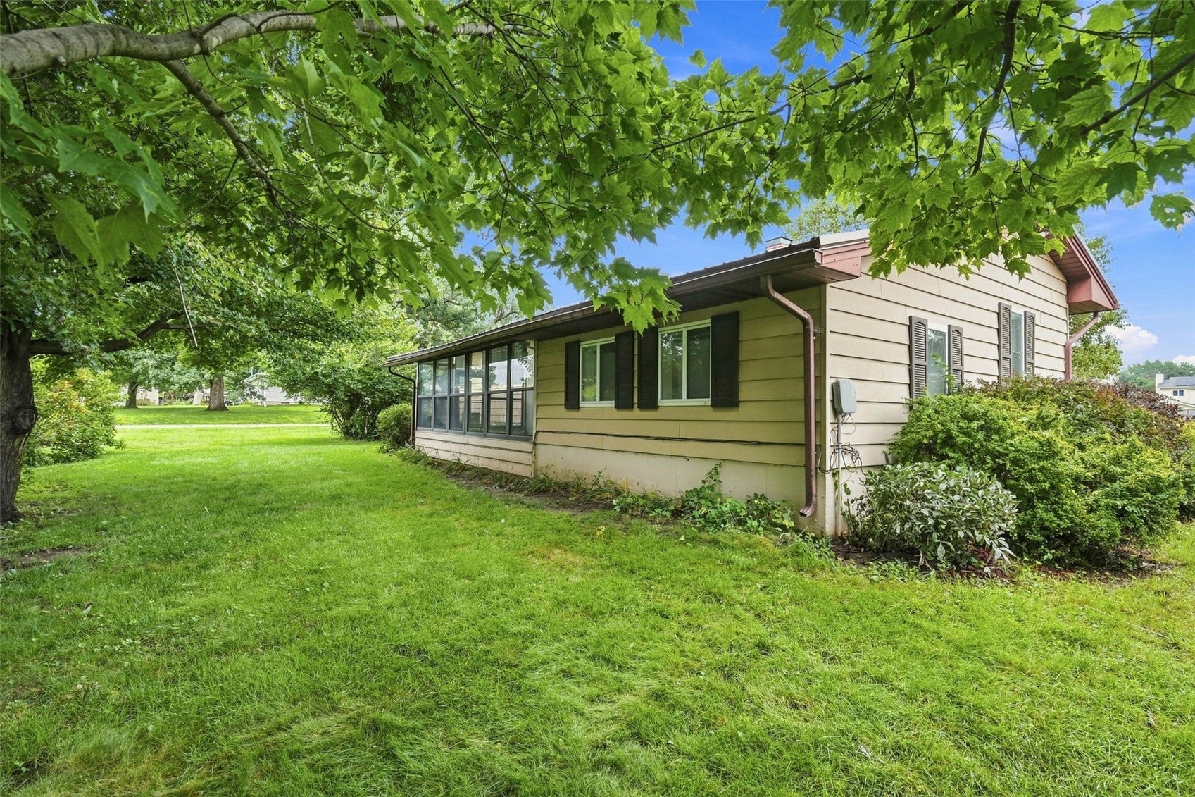 505 S Troy Road