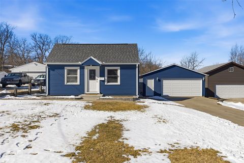 1217 Memorial Dr SE Cedar Rapids IA 52403
