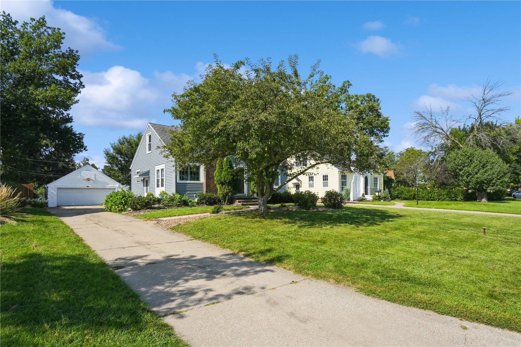 2656 Country Club Parkway SE