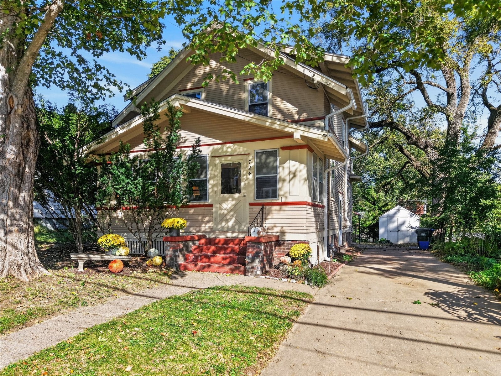 724 N Dodge Street