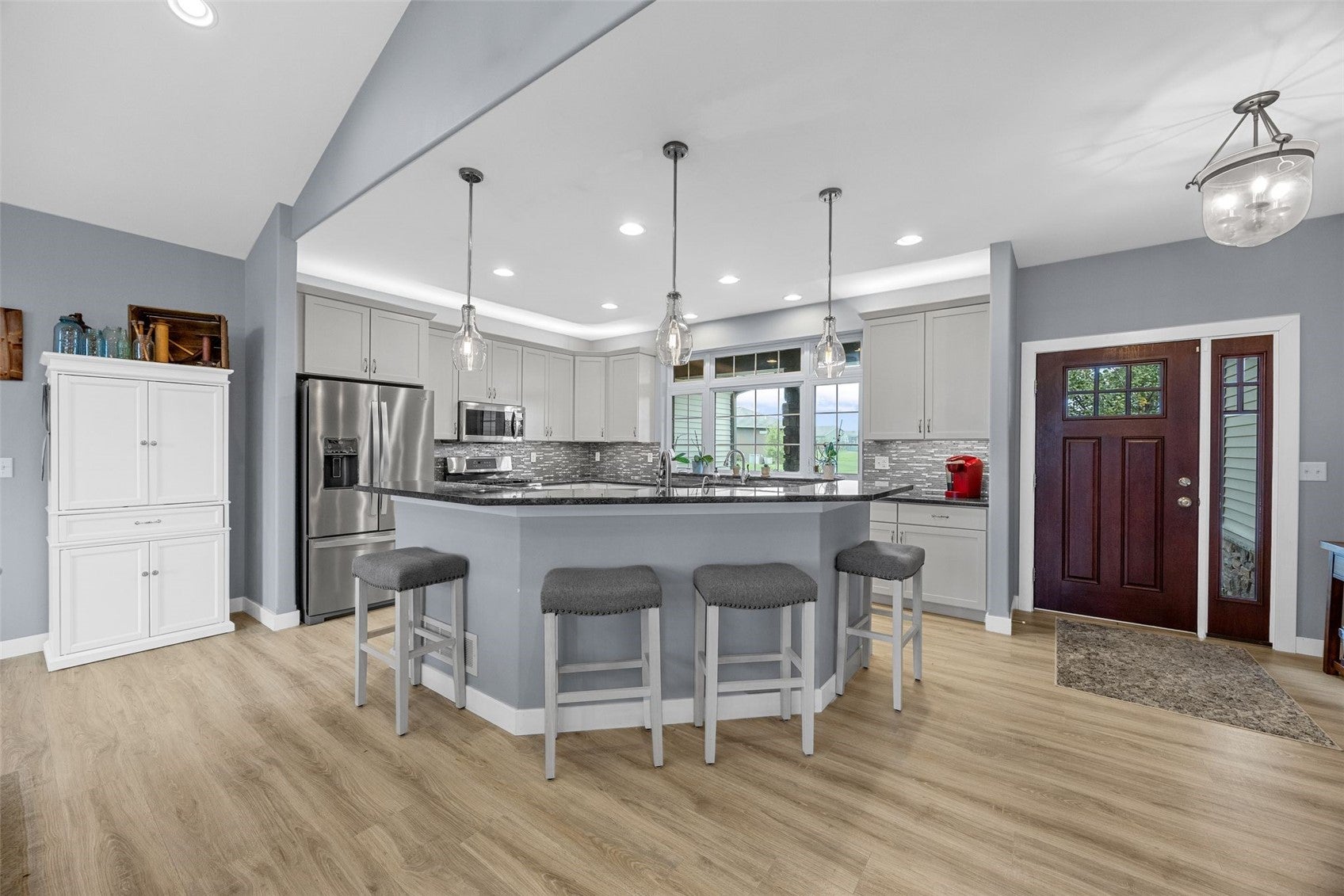 1825 Stone Creek Cir