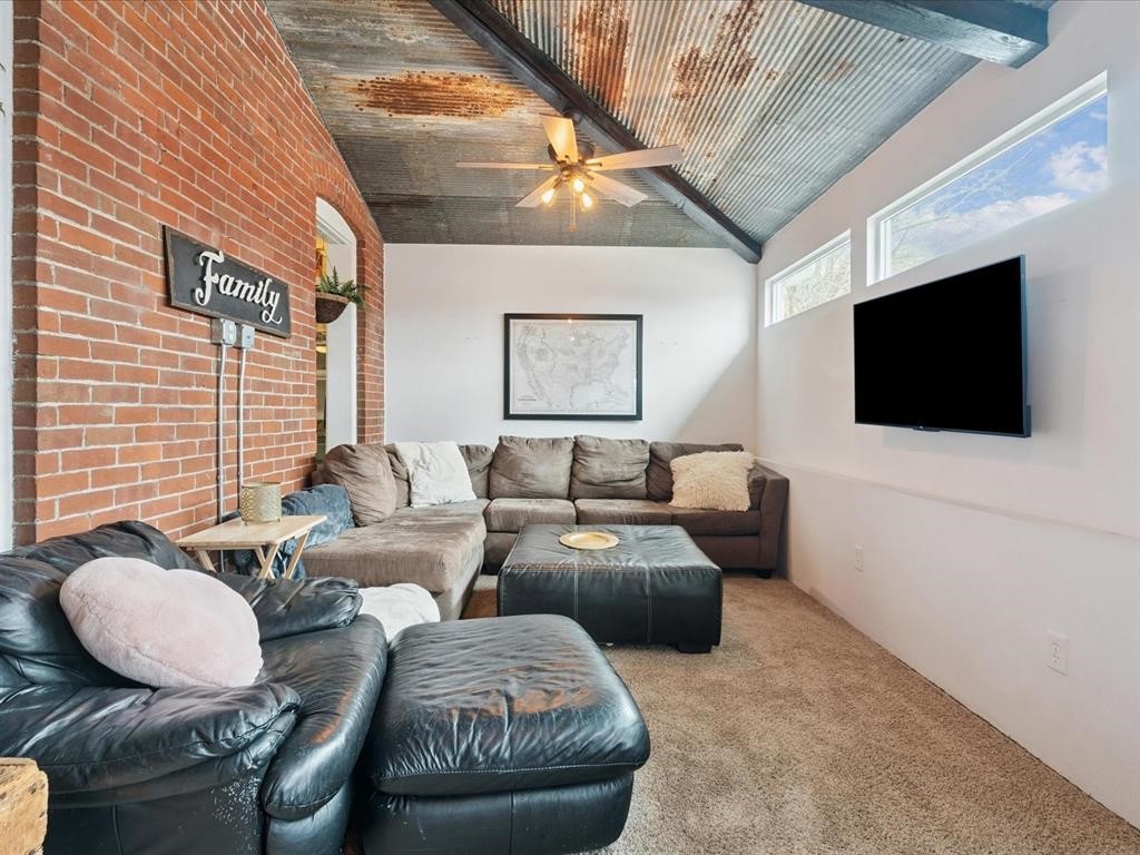123 2nd Ave SW