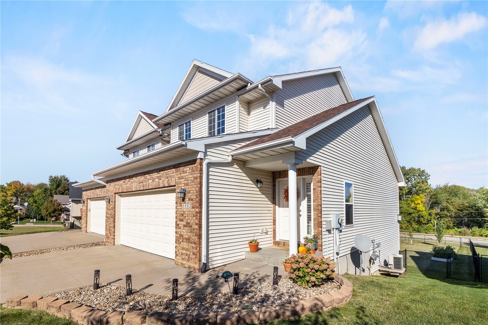 1552 Cook Cir