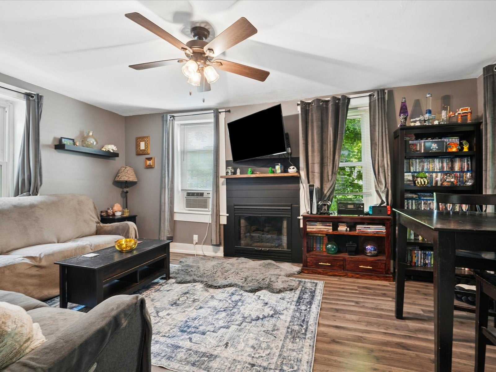 318 2nd St SW