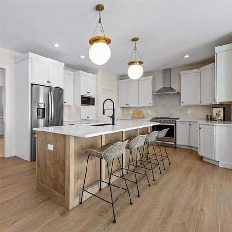 980 17th Ave SW Mt Vernon IA 52314