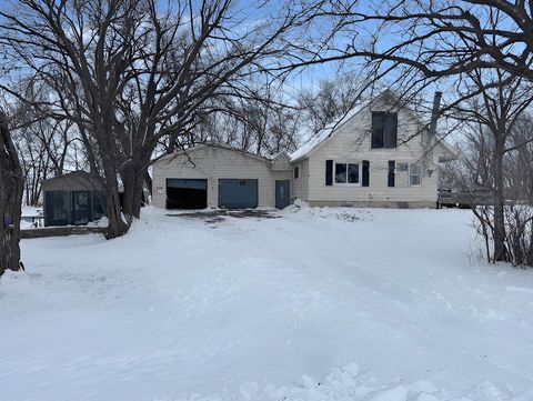 19970 290TH Street Mason City IA 50401