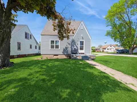 99 3rd Avenue Keystone IA 52249