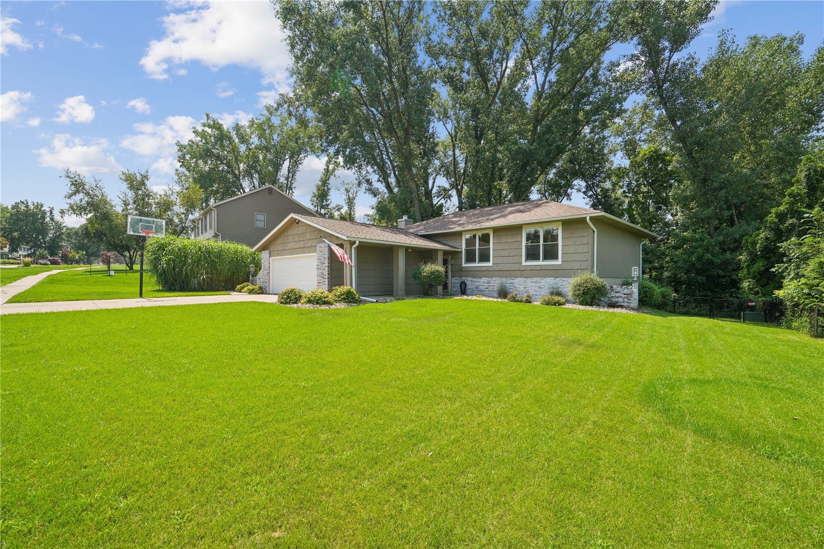 419 Green Valley Terrace SE