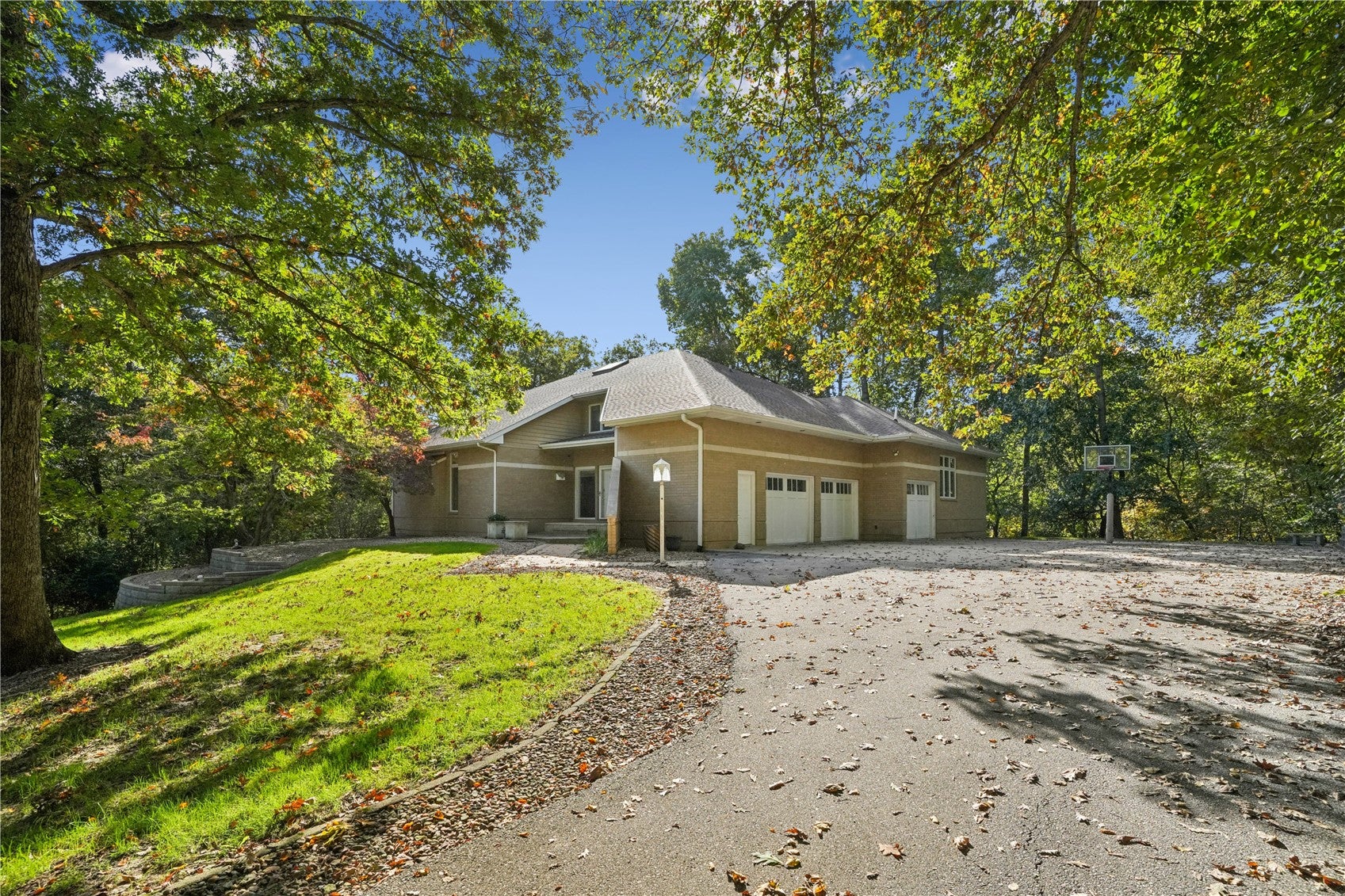 1441 Trail Bend Drive NW