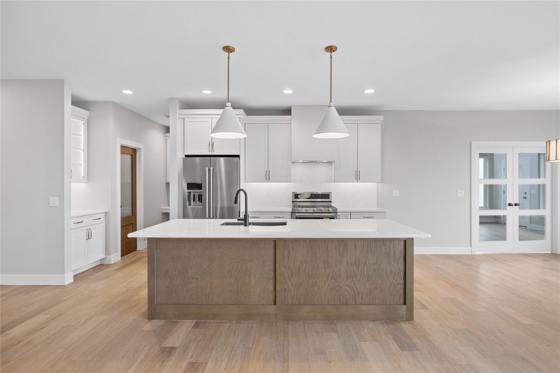 8806 Zeppelin Avenue NE