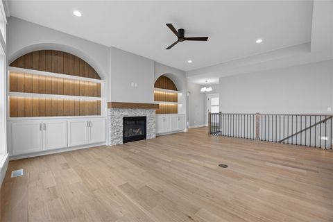 8806 Zeppelin Avenue NE Cedar Rapids IA 52402