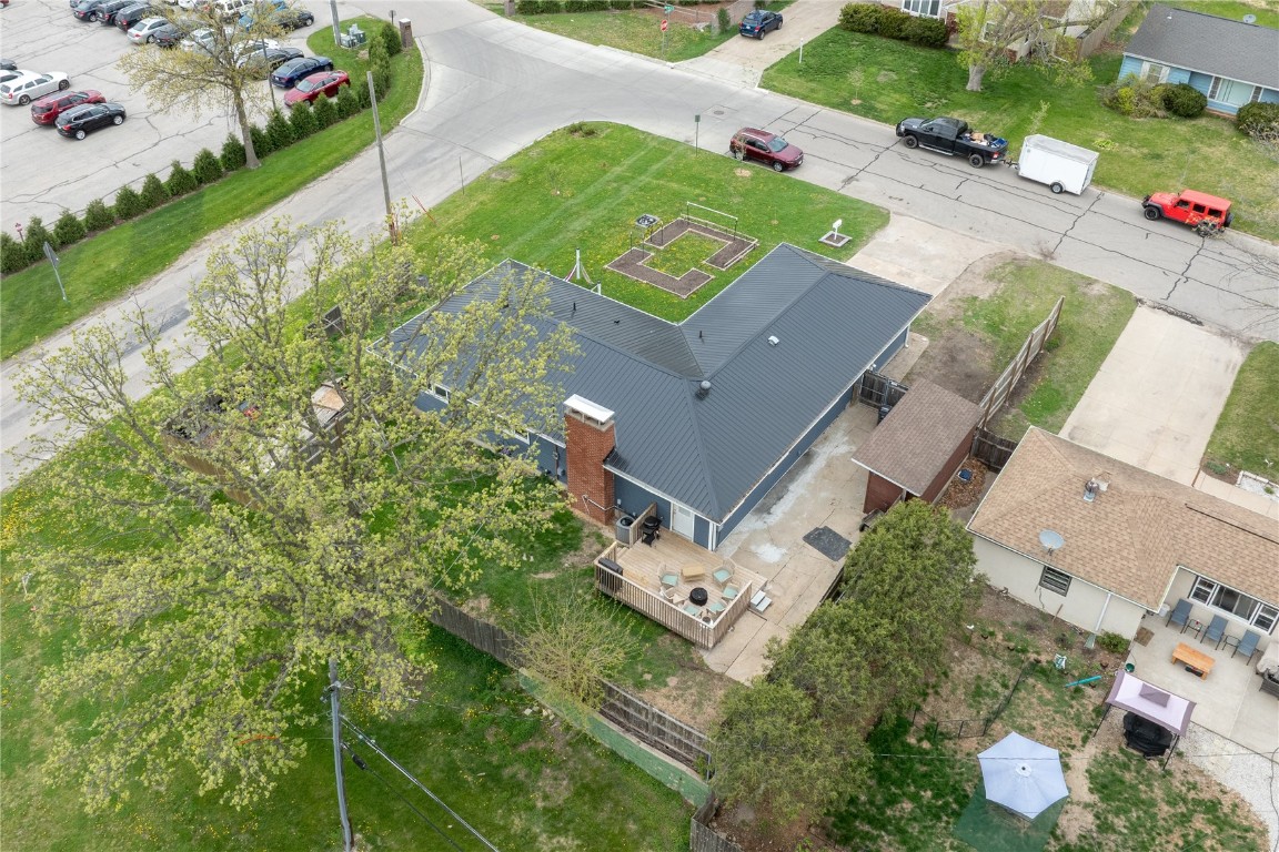 921 36th NE