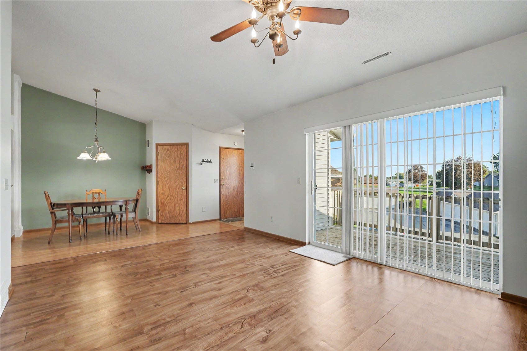 1240 44th Street E