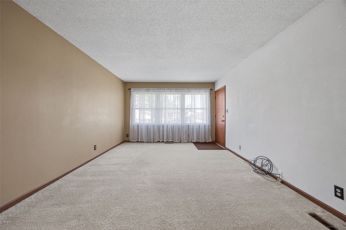 445 Grand Avenue