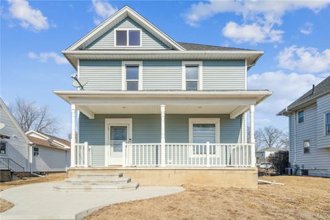 406 E South Street Mechanicsville IA 52306