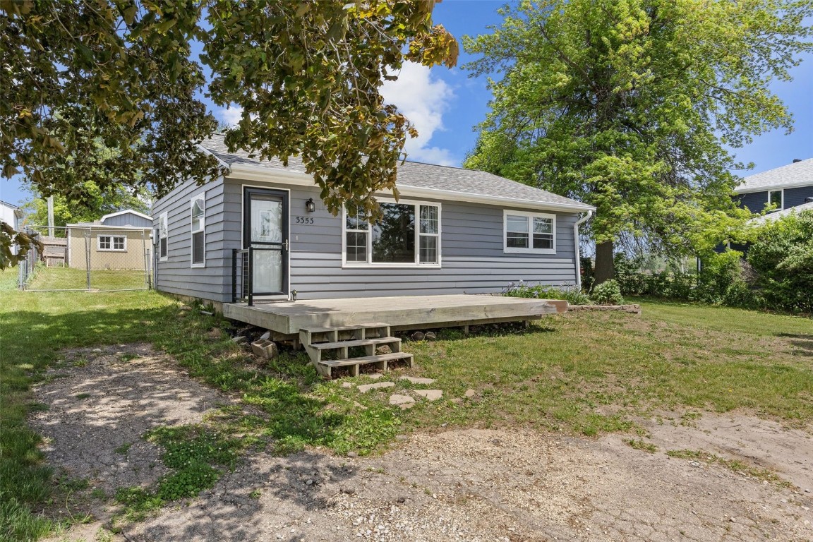 3353 Midway Rd