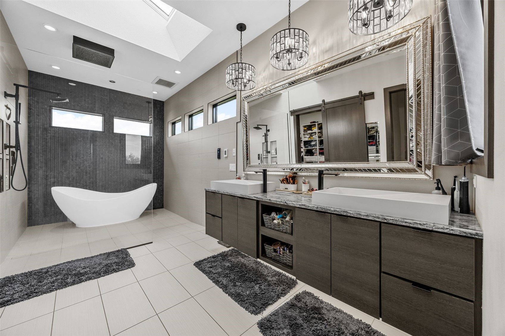 Cedar Rapids, Iowa, 52411, United States, 5 Bedrooms Bedrooms, ,5 BathroomsBathrooms,Residential,Active,2030934