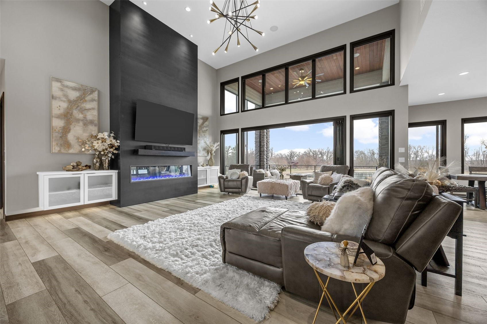 Cedar Rapids, Iowa, 52411, United States, 5 Bedrooms Bedrooms, ,5 BathroomsBathrooms,Residential,Active,2030934